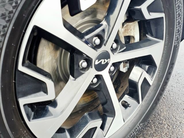 Used 2023 Kia Sportage EX image 8