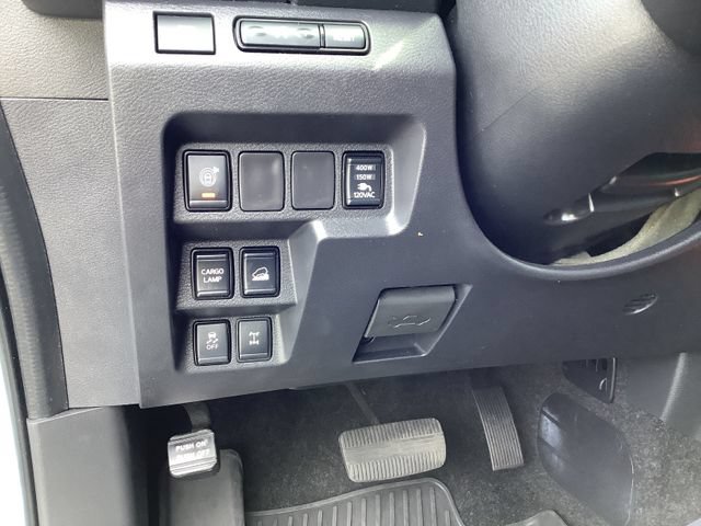 Used 2023 Nissan Frontier PRO-4X w/ Pro-4X Premium Package AWD/4WD image 15