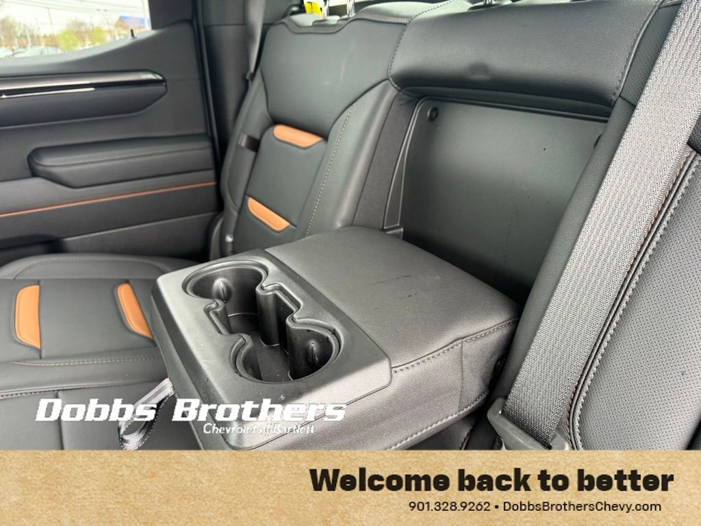 Used 2025 GMC Sierra 1500 AT4 image 39