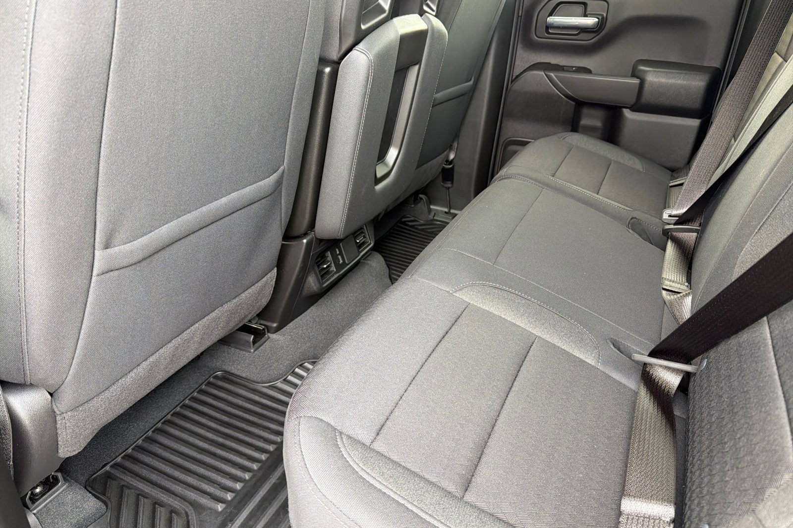 Used 2025 Chevrolet Silverado 1500 Custom w/ LPO, Dark Essentials Package image 9