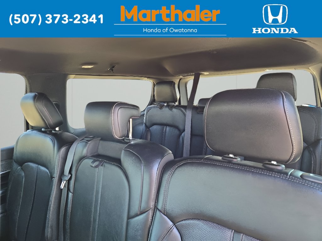Used 2024 Jeep Wagoneer Series II w/ Flexible Seating Group AWD/4WD image 13