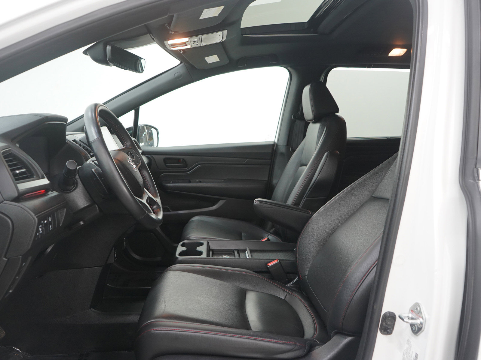 Used 2023 Honda Odyssey Sport image 24
