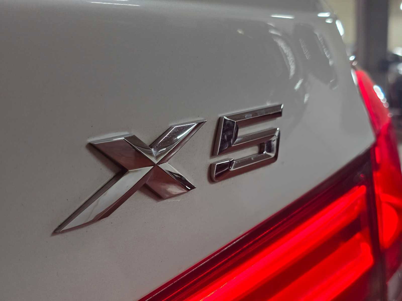 Used 2017 BMW X5 xDrive40e image 22