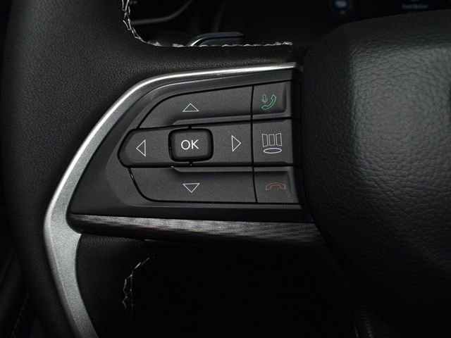 New 2025 Jeep Grand Cherokee Laredo w/ MOPAR Finishing Package image 17