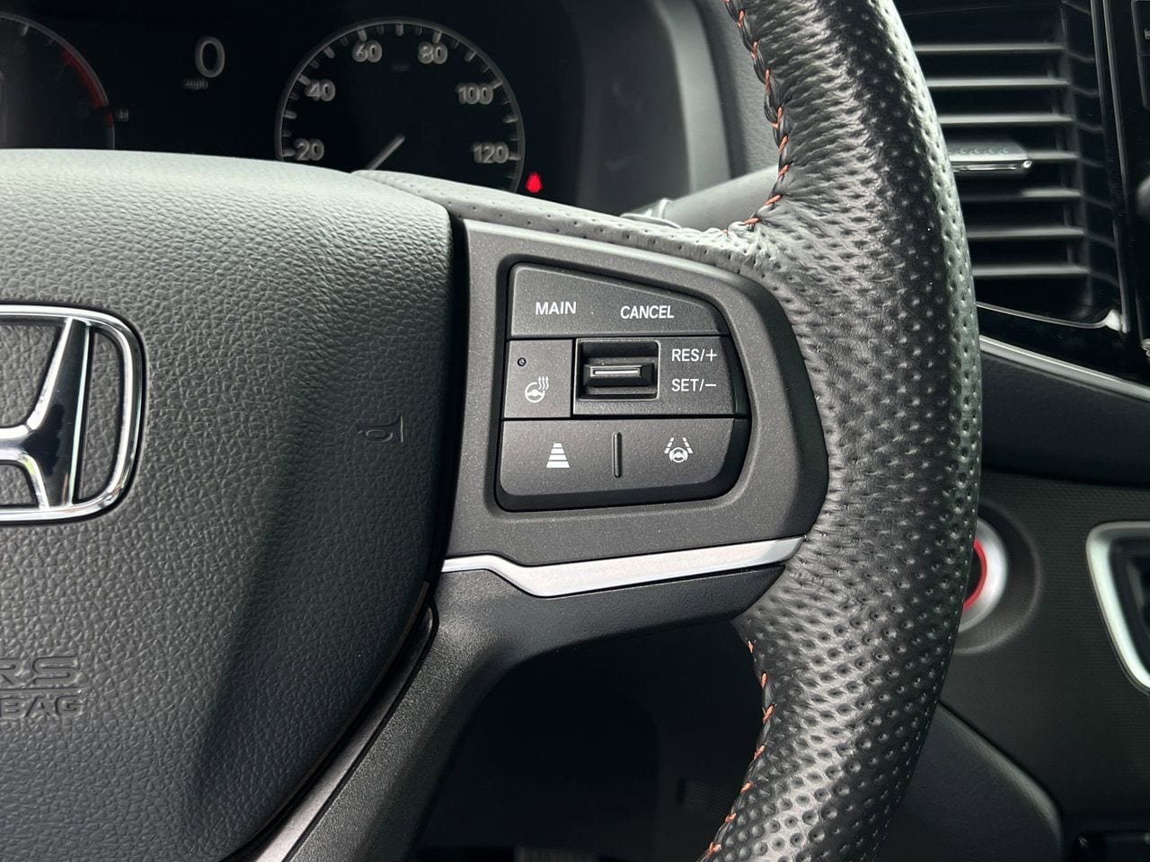 Used 2024 Honda Ridgeline TrailSport image 13