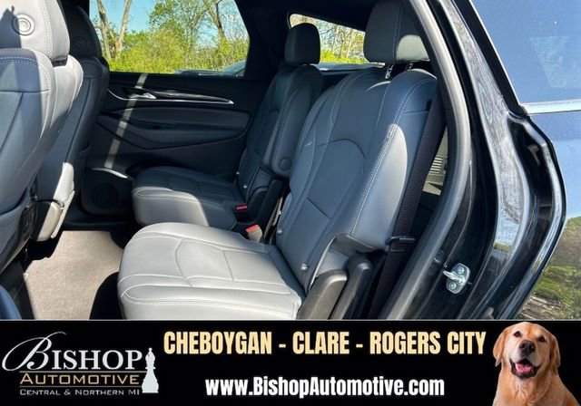 Used 2024 Buick Enclave Essence w/ Experience Buick Package AWD/4WD image 6