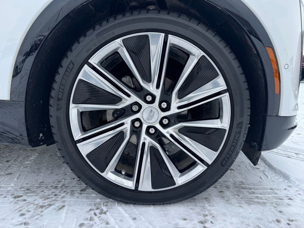 Certified 2024 Cadillac Lyriq Luxury w/ LPO, Floor Liner Package image 19