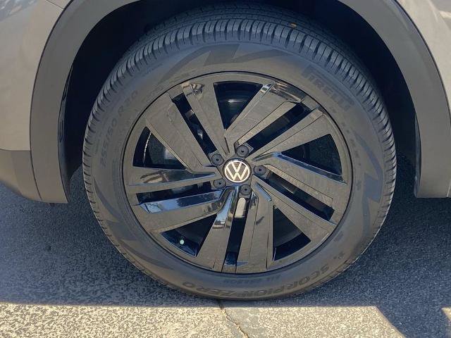 Used 2022 Volkswagen Atlas Cross Sport SE AWD/4WD image 29