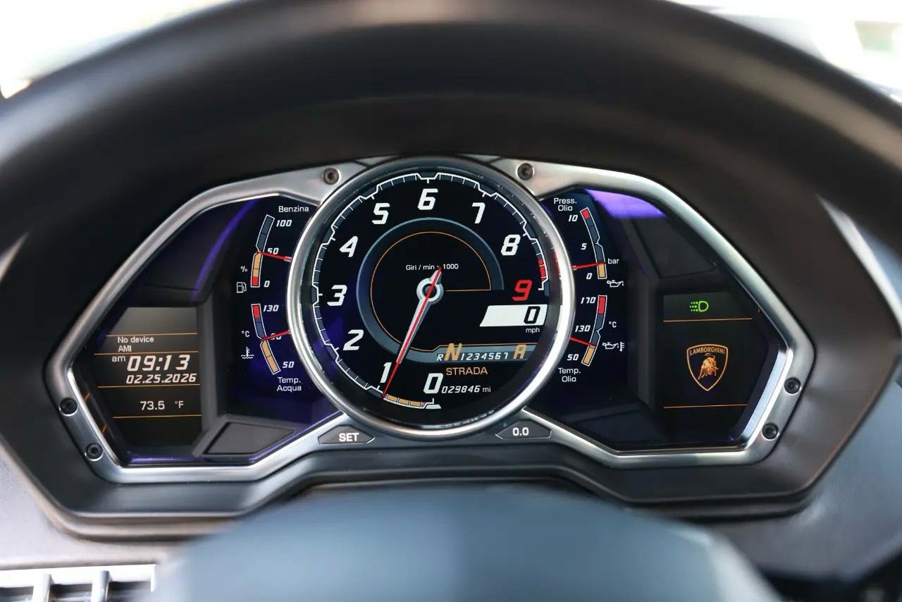 Used 2012 Lamborghini Aventador LP 700-4 image 26