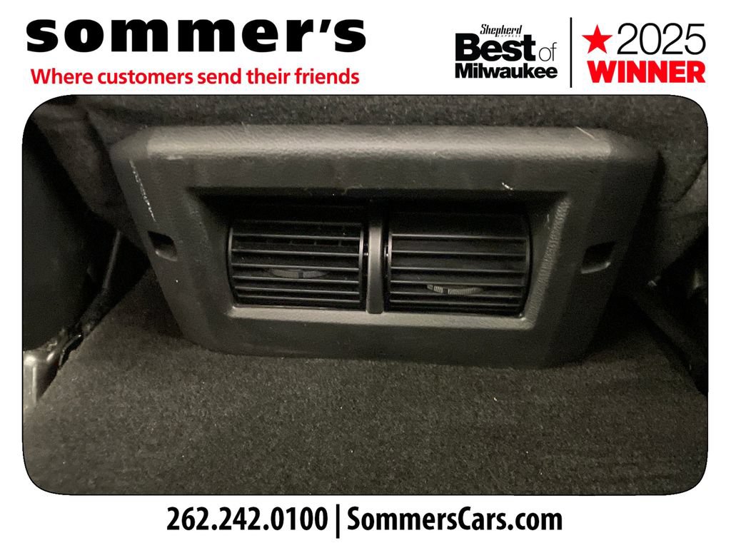 Used 2016 RAM 1500 Laramie w/ Convenience Group AWD/4WD image 24