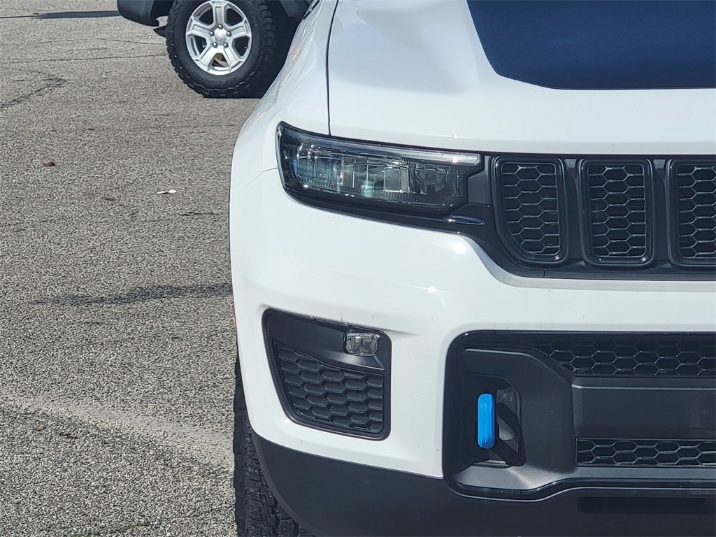 Used 2022 Jeep Grand Cherokee Trailhawk image 3