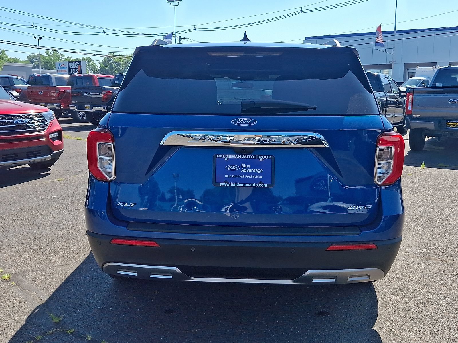 Certified 2023 Ford Explorer XLT w/ Equipment Group 202A AWD/4WD image 6