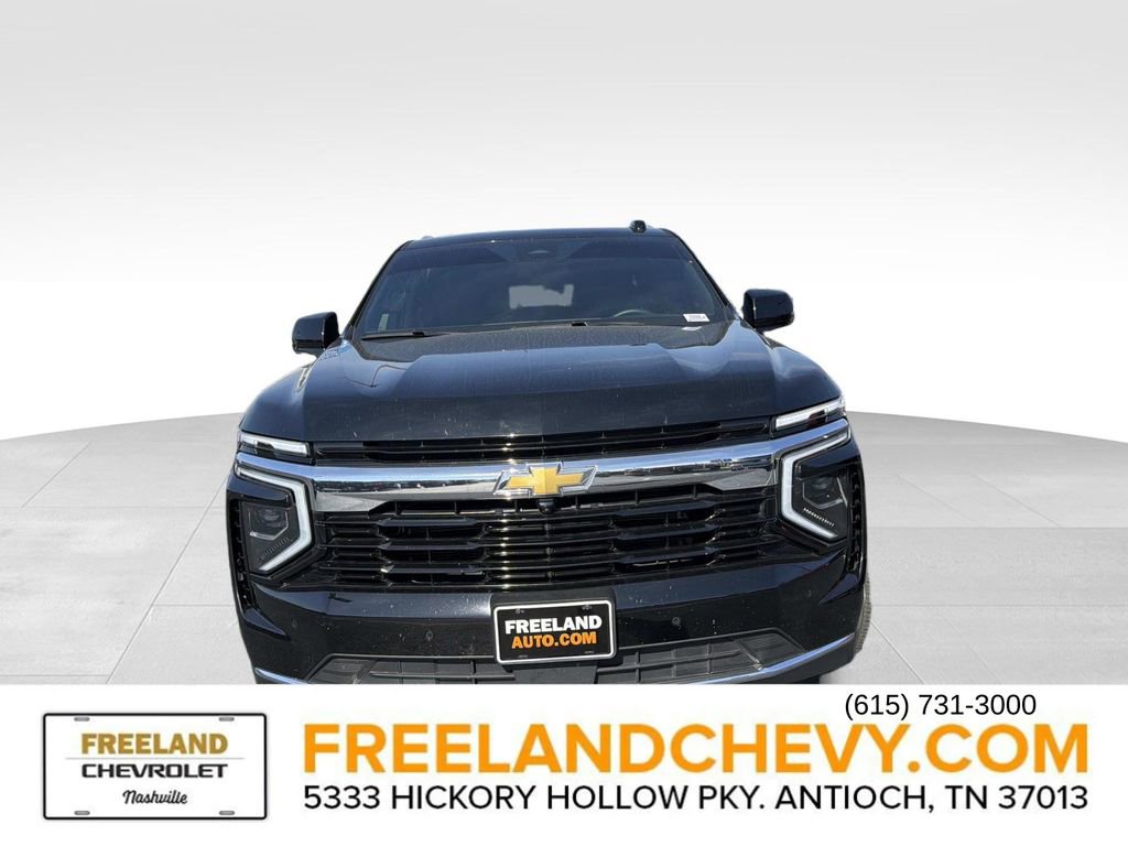 Used 2025 Chevrolet Suburban LS image 9