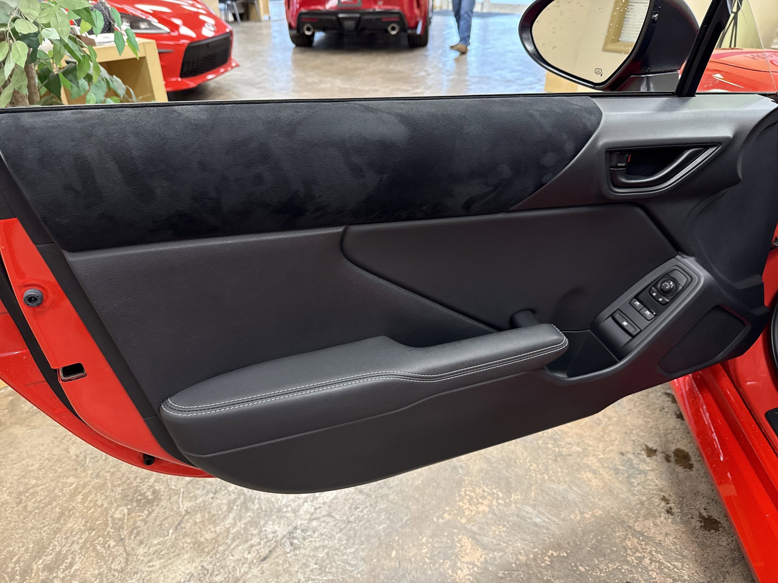 Used 2023 Toyota GR86 Premium w/ ALL Weather Mat Package (TMS) RWD image 6