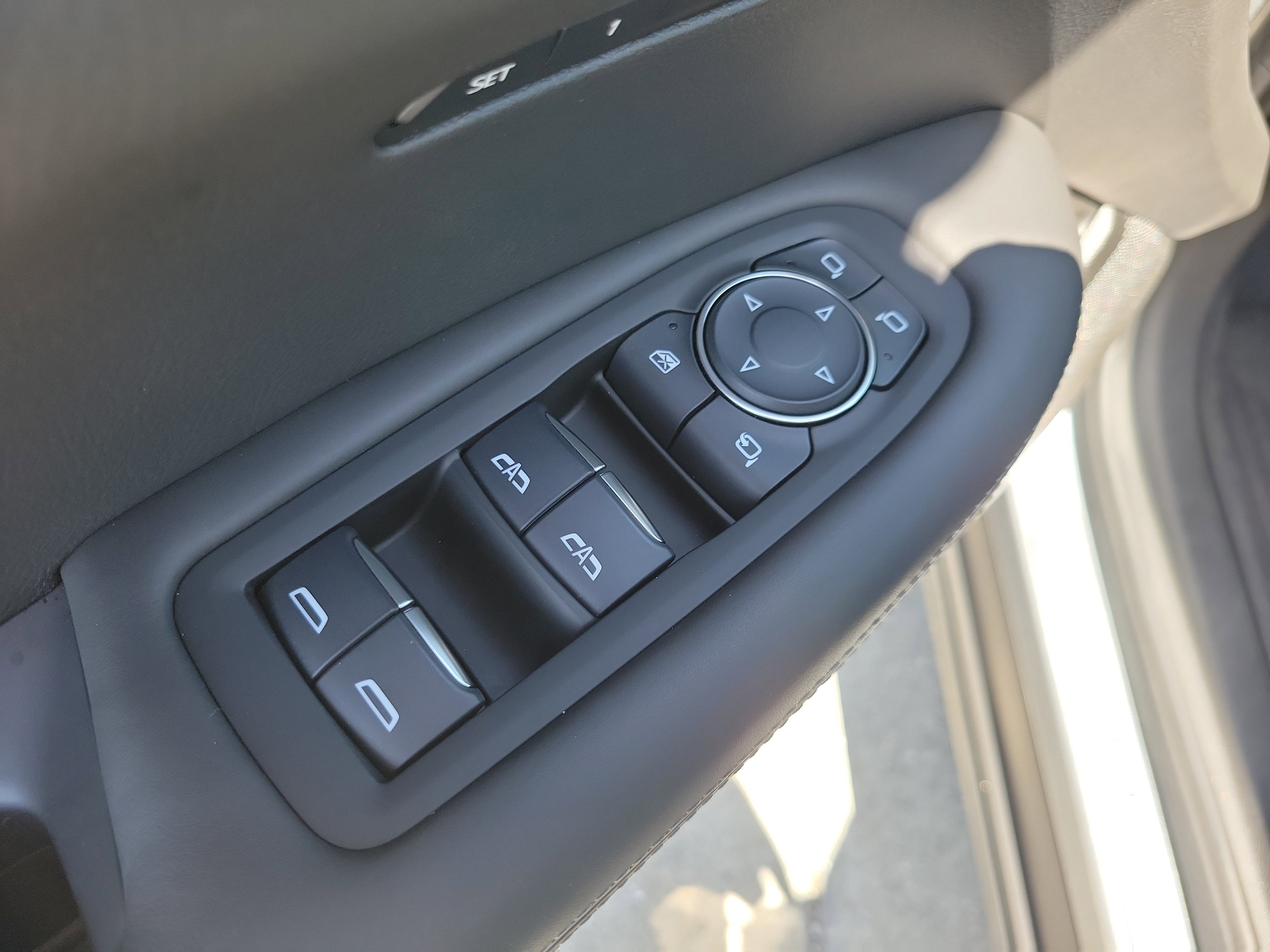 Certified 2025 Cadillac XT6 Premium Luxury w/ Platinum Package image 18