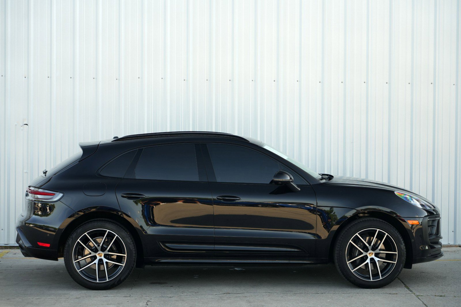 Used 2024 Porsche Macan image 51