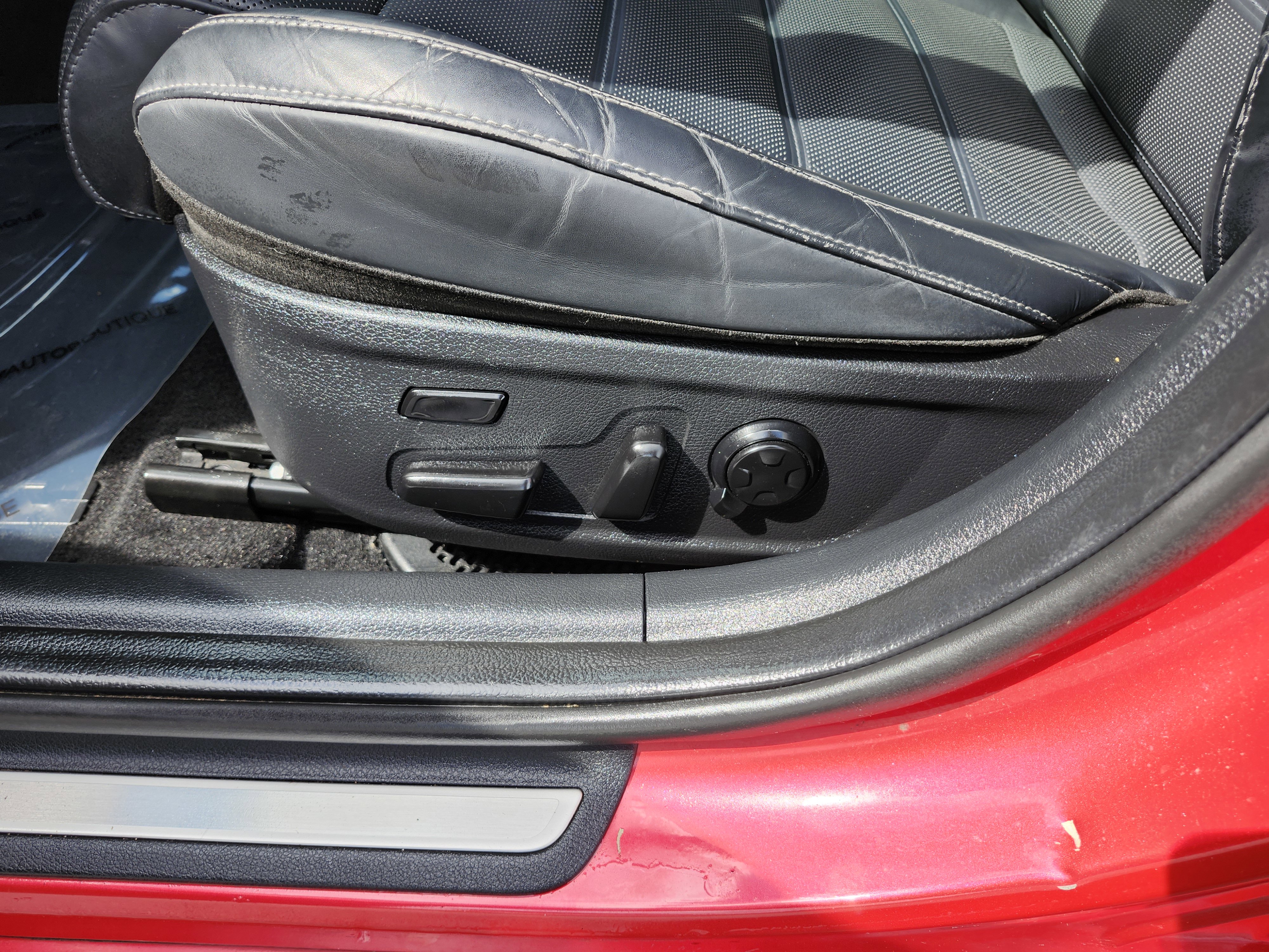 Used 2018 Kia Stinger GT2 AWD/4WD image 29
