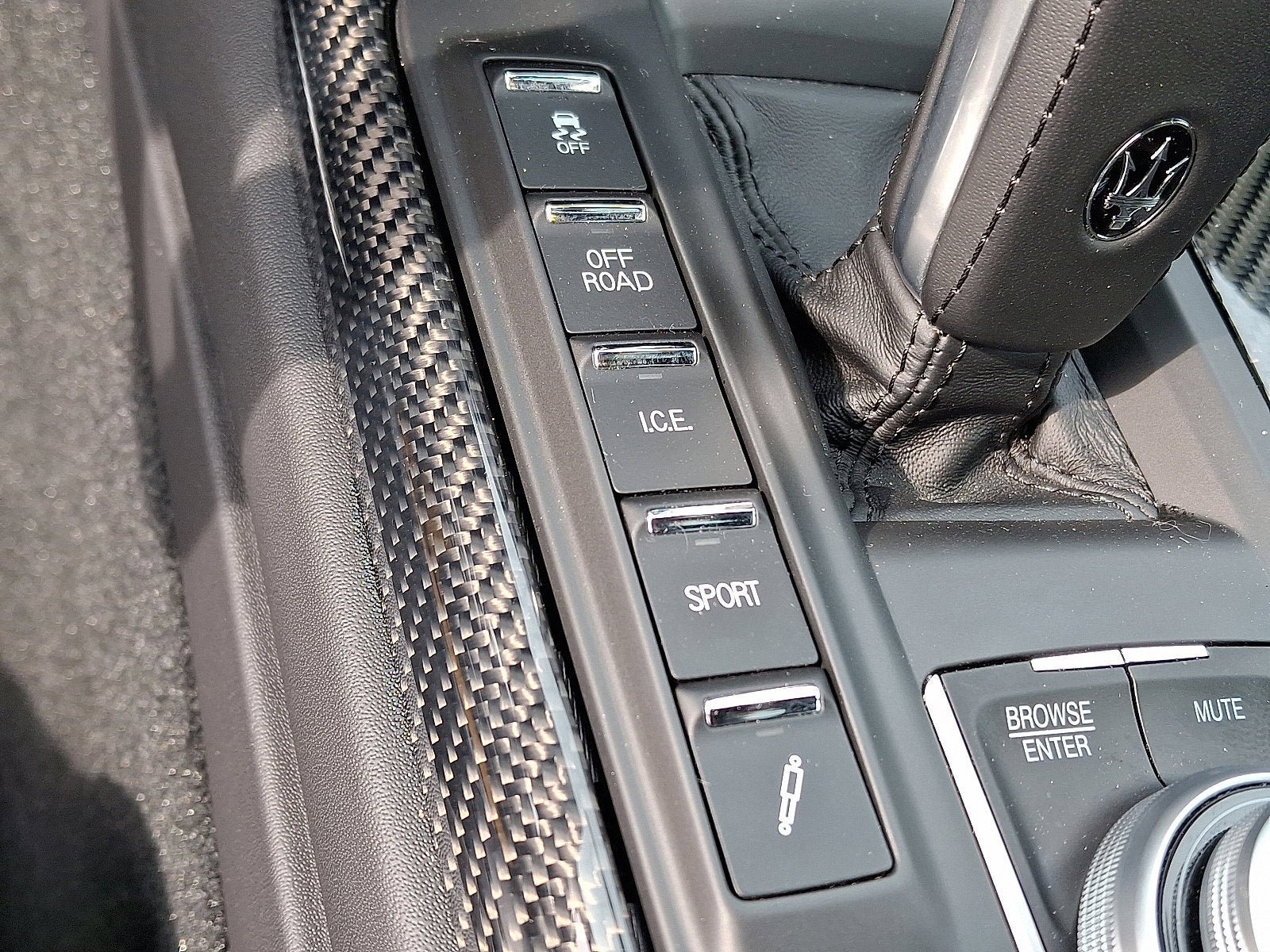 Used 2022 Maserati Levante Modena S AWD/4WD image 25