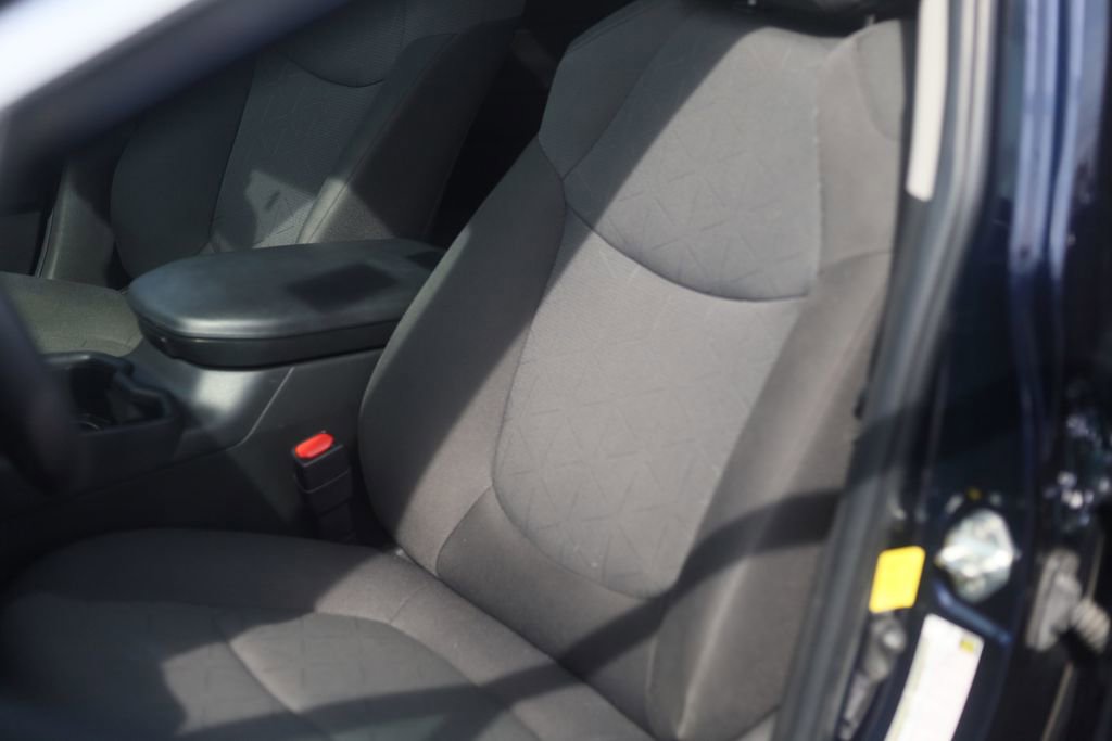 Used 2023 Toyota RAV4 XLE w/ Convenience Package image 30