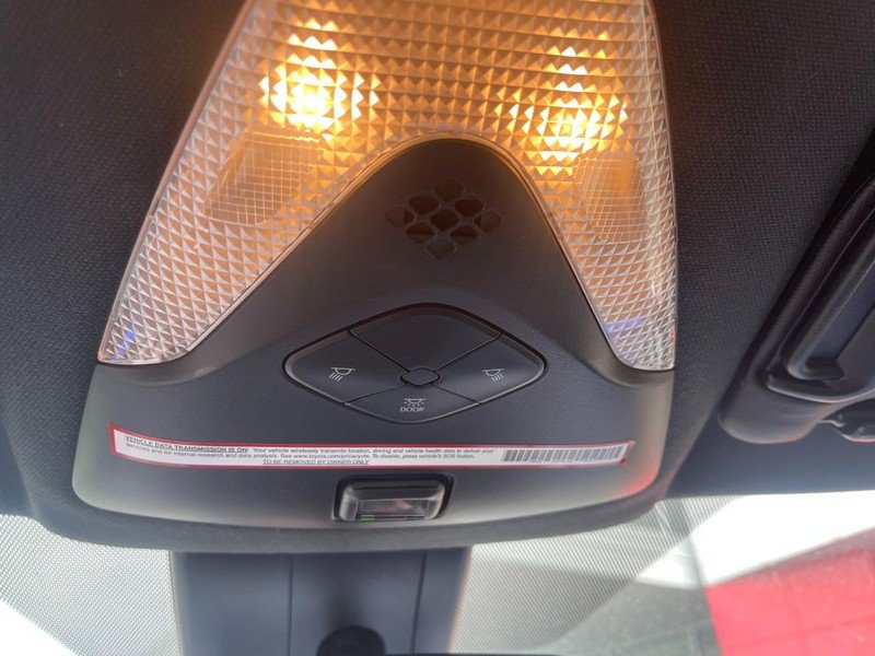 Used 2021 Toyota C-HR XLE FWD image 16
