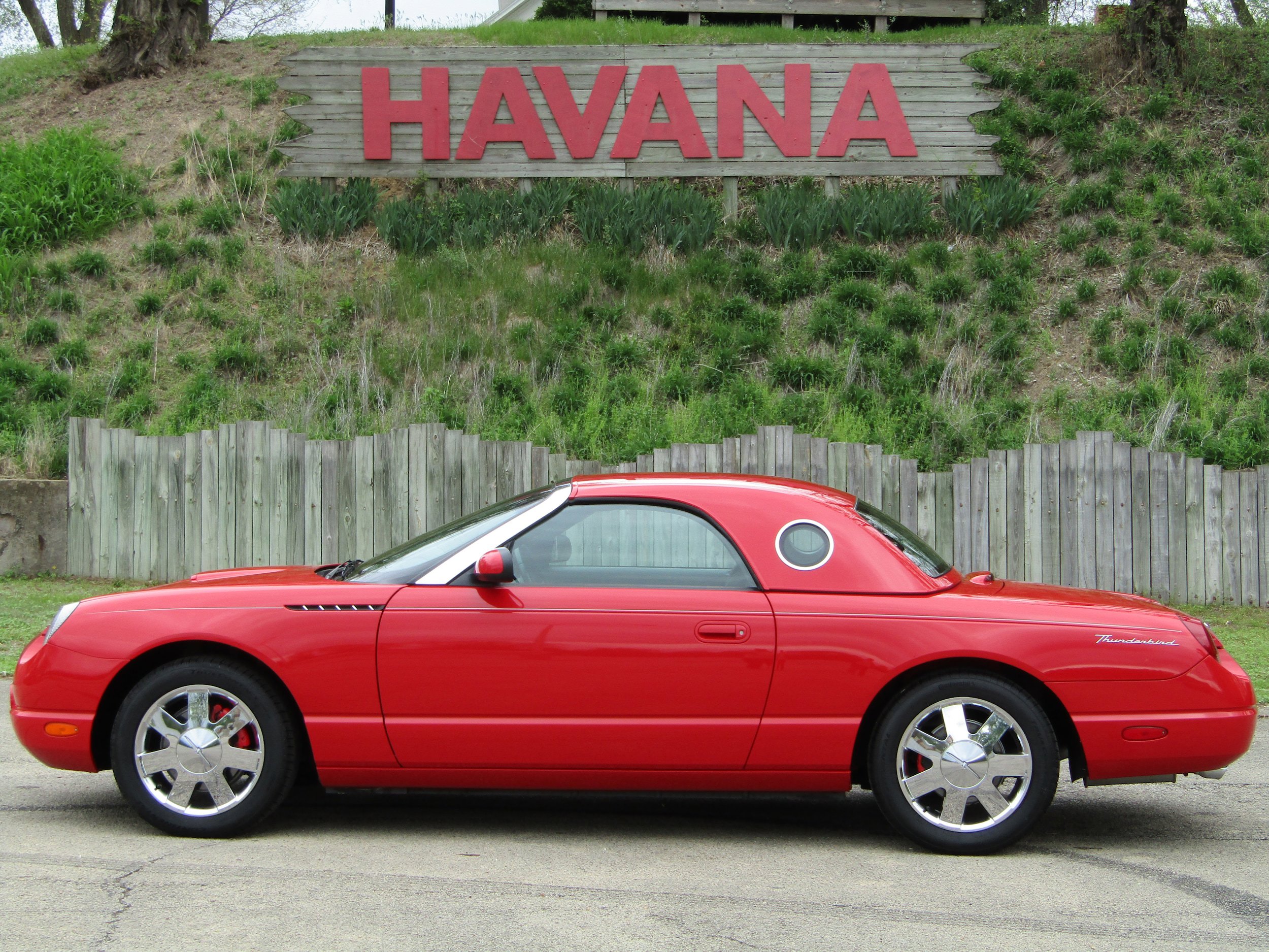 Used 2002 Ford Thunderbird RWD image 1