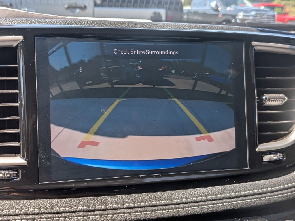 New 2027 Chrysler Pacifica Select FWD image 23