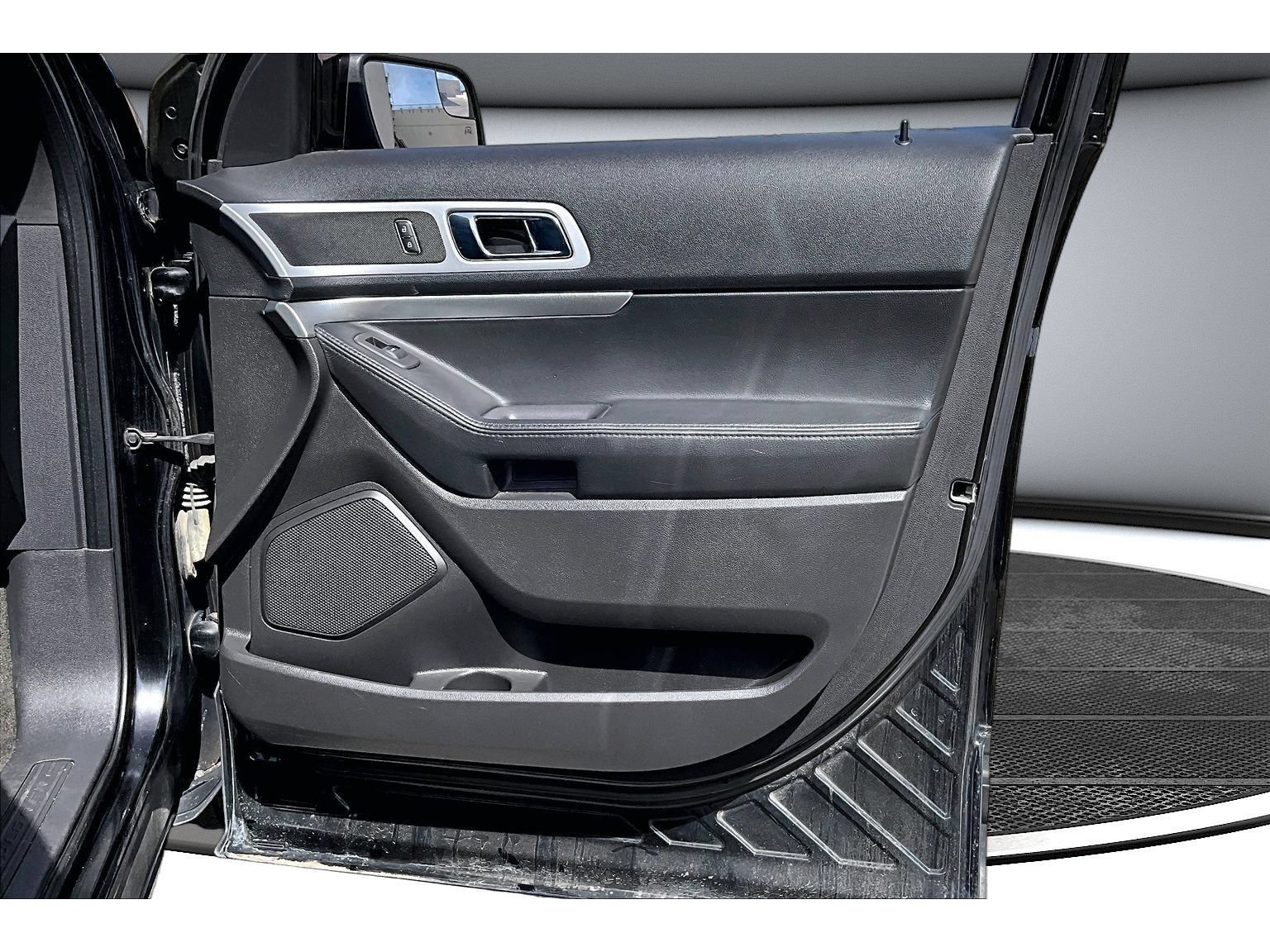 Used 2012 Ford Explorer XLT AWD/4WD image 49