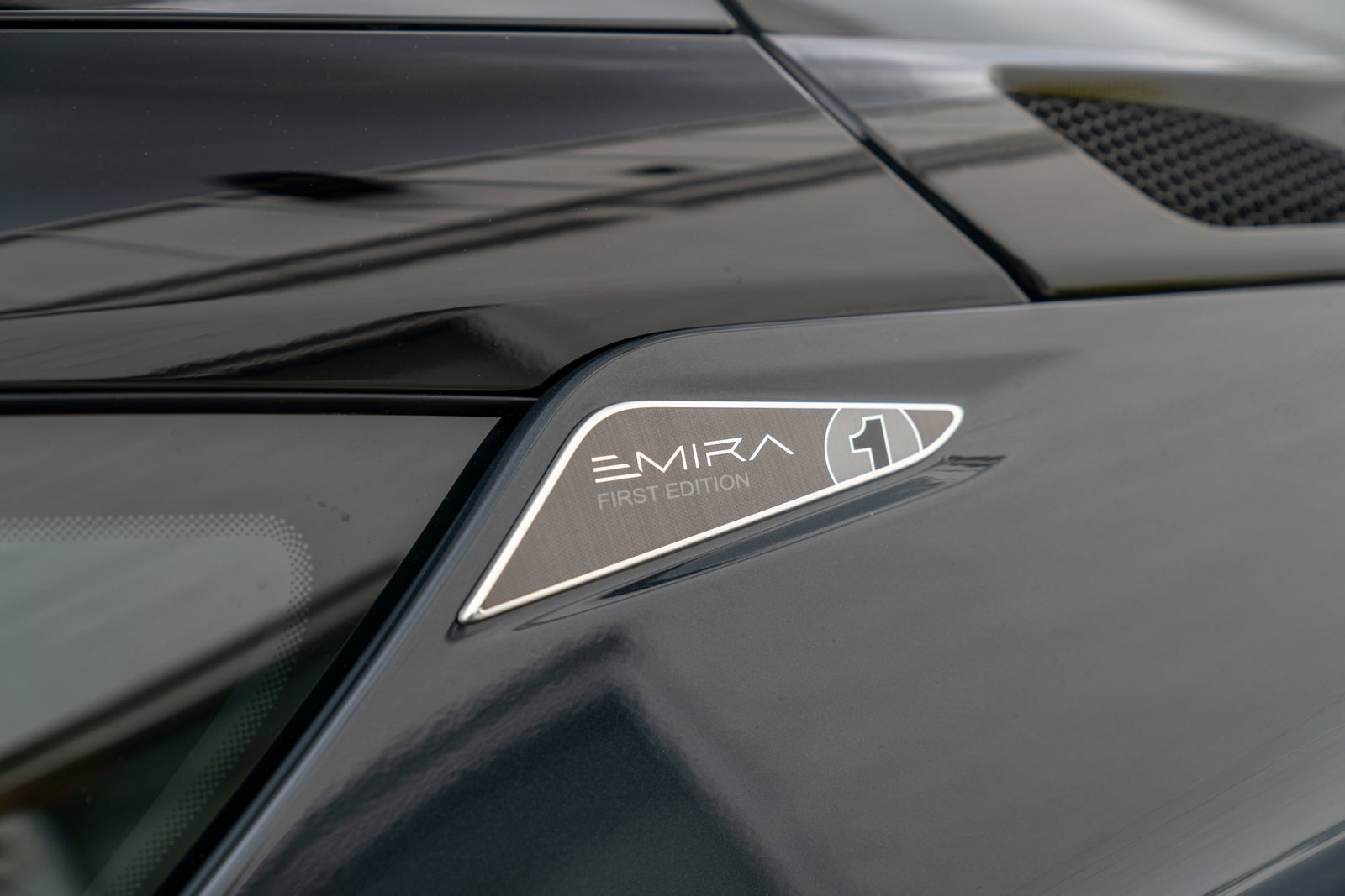 Used 2024 Lotus Emira First Edition image 8