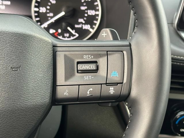 Certified 2025 Nissan Rogue SV AWD/4WD image 39