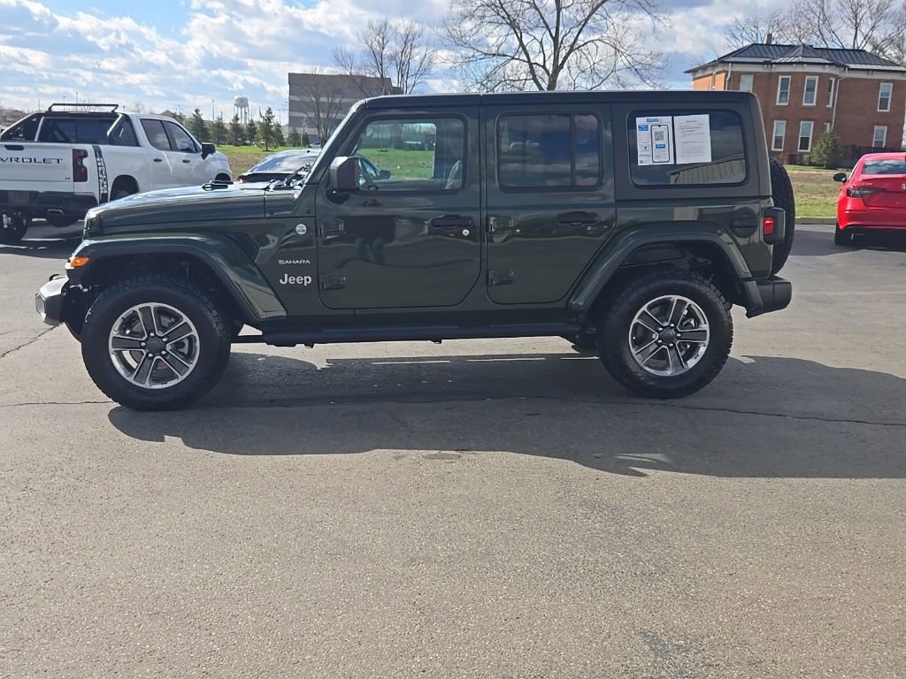Used 2022 Jeep Wrangler Unlimited Sahara w/ Dual Top Group image 4