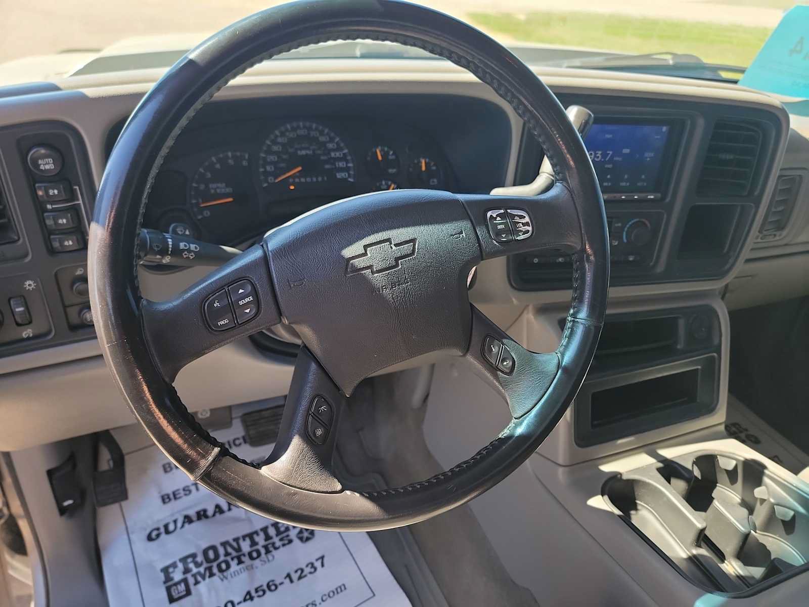 Used 2006 Chevrolet Silverado 1500 LT w/ Onstar Plus Package AWD/4WD image 14