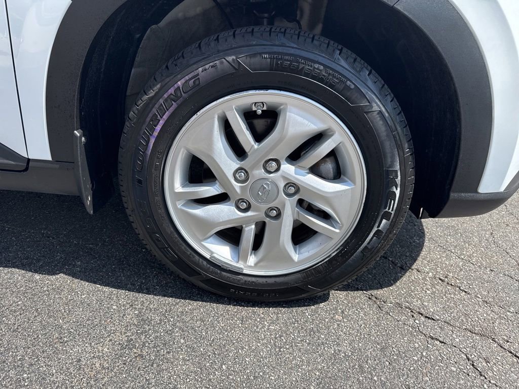 Used 2021 Hyundai Venue SE FWD image 49