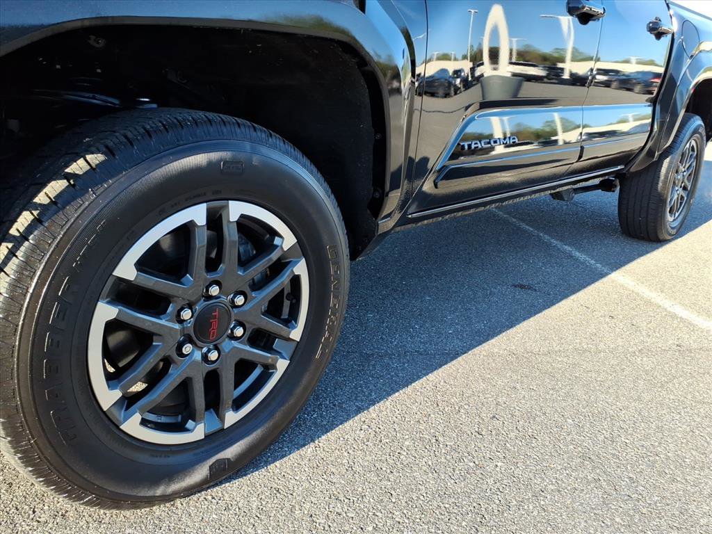 Used 2024 Toyota Tacoma TRD Sport image 9