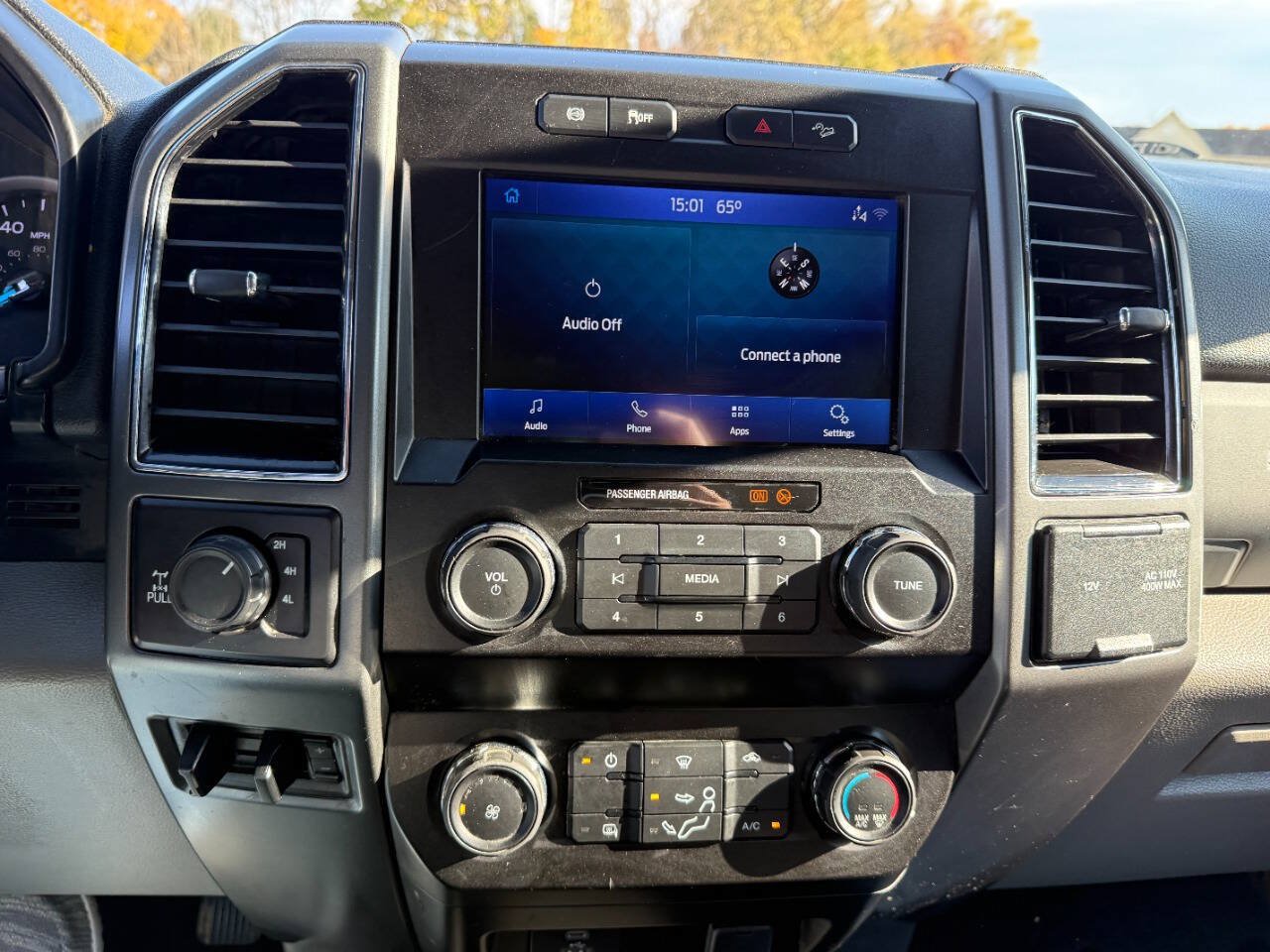 Used 2021 Ford F250 XLT w/ FX4 Off-Road Package AWD/4WD image 20
