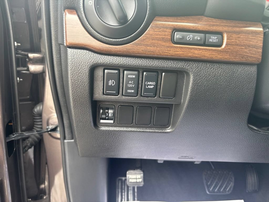 Used 2018 Nissan Titan Platinum Reserve w/ Platinum Utility Package AWD/4WD image 25