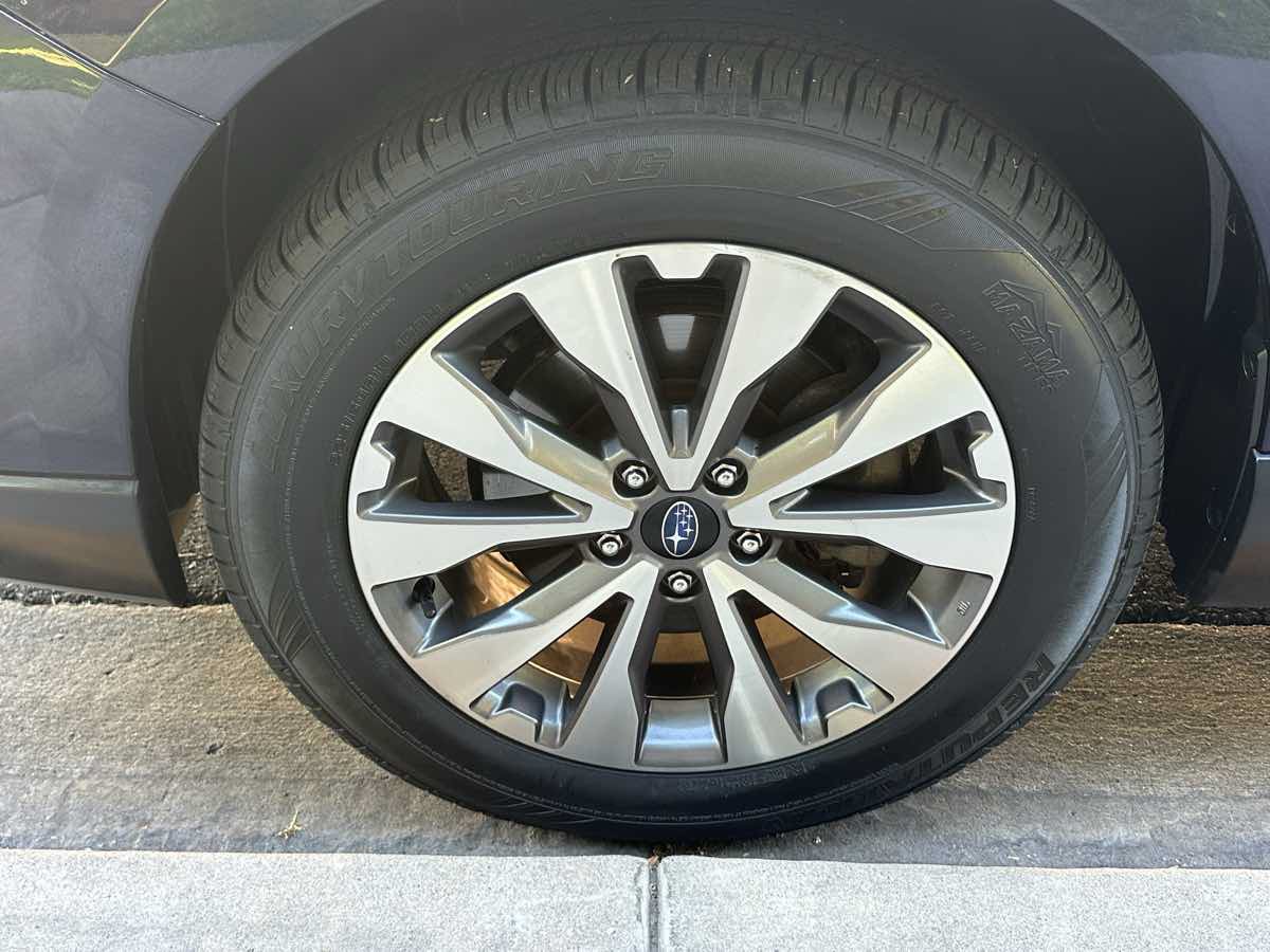 Used 2018 Subaru Outback 3.6R Touring AWD/4WD image 61