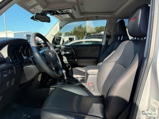 Used 2022 Toyota 4Runner TRD Off-Road Premium w/ Moonroof Package AWD/4WD image 6