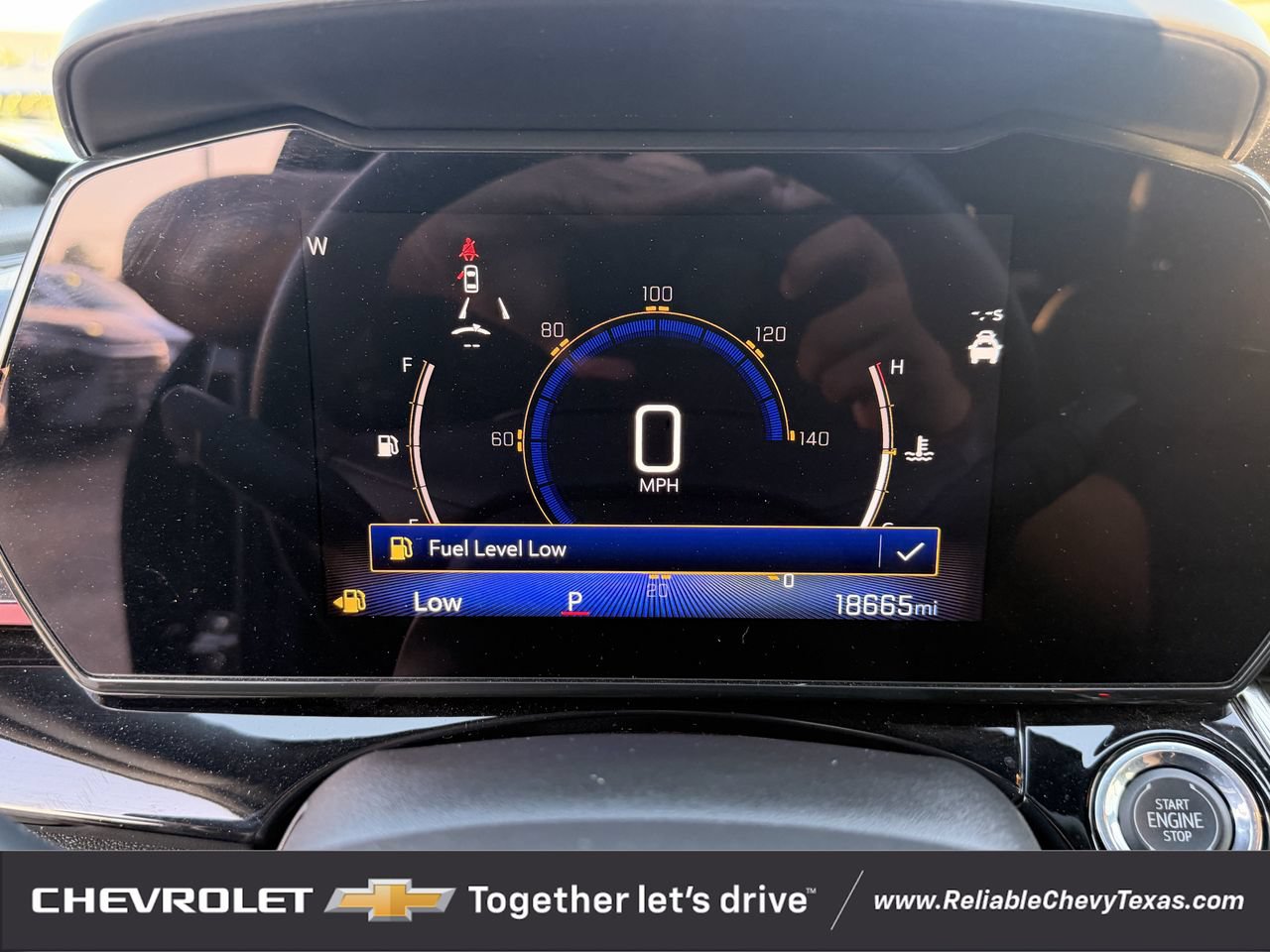 Used 2025 Chevrolet Trax RS w/ Sunroof Package FWD image 15