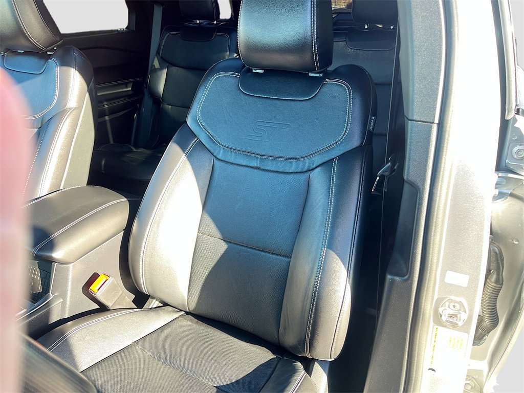 Used 2020 Ford Explorer ST image 20