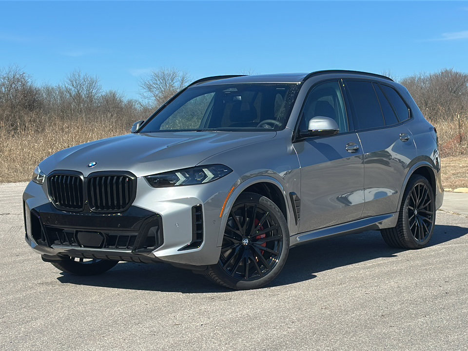 New 2026 BMW X5 xDrive40i w/ M Sport Package image 1