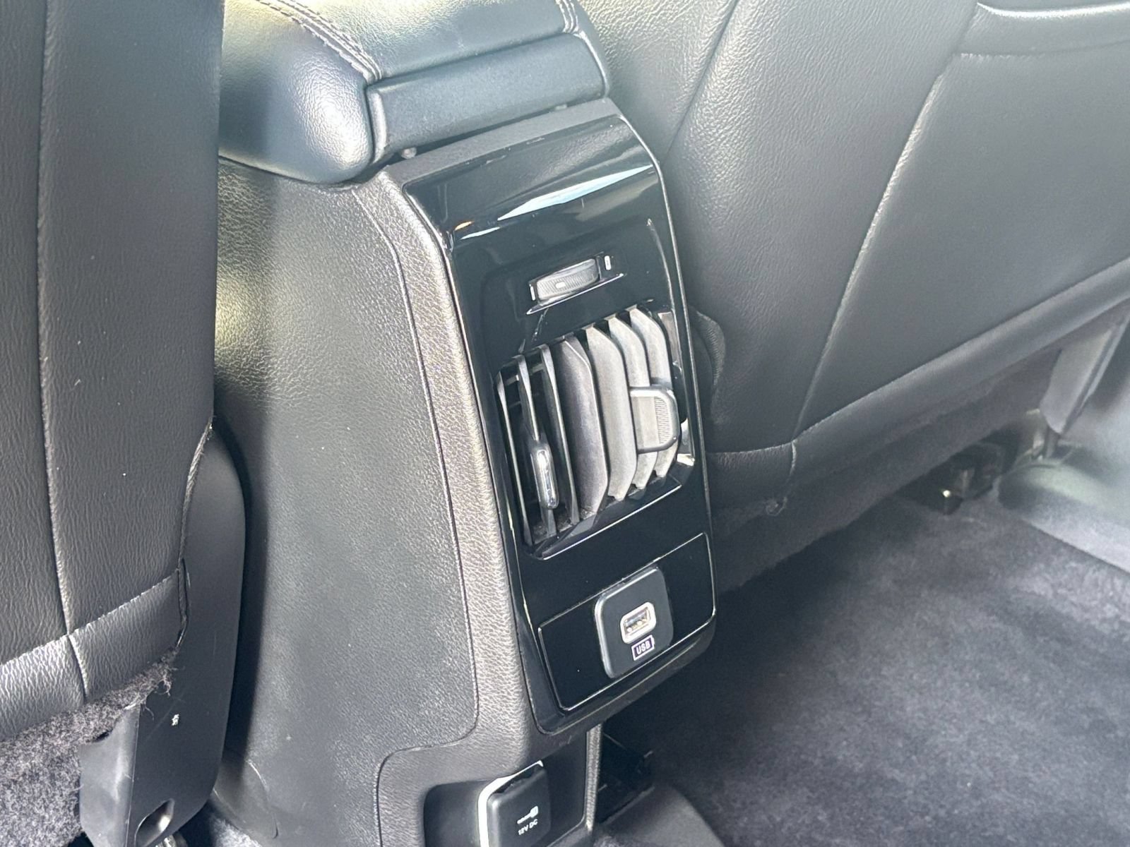 Used 2025 Jeep Compass Limited AWD/4WD image 21