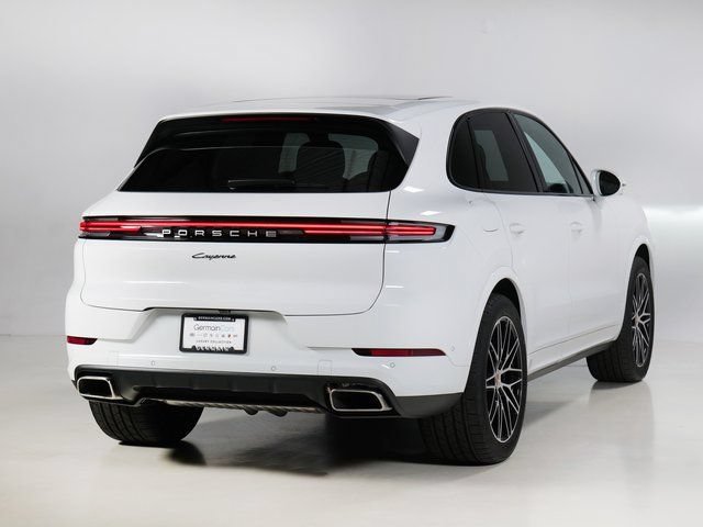 Certified 2026 Porsche Cayenne AWD/4WD image 9