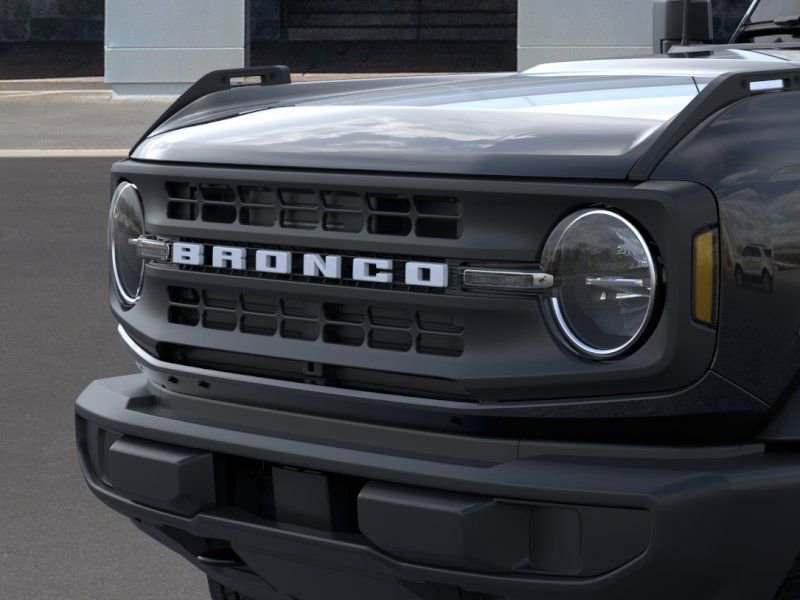 New 2025 Ford Bronco 4-Door image 19