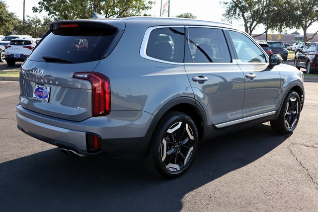 Used 2025 Kia Telluride S image 14