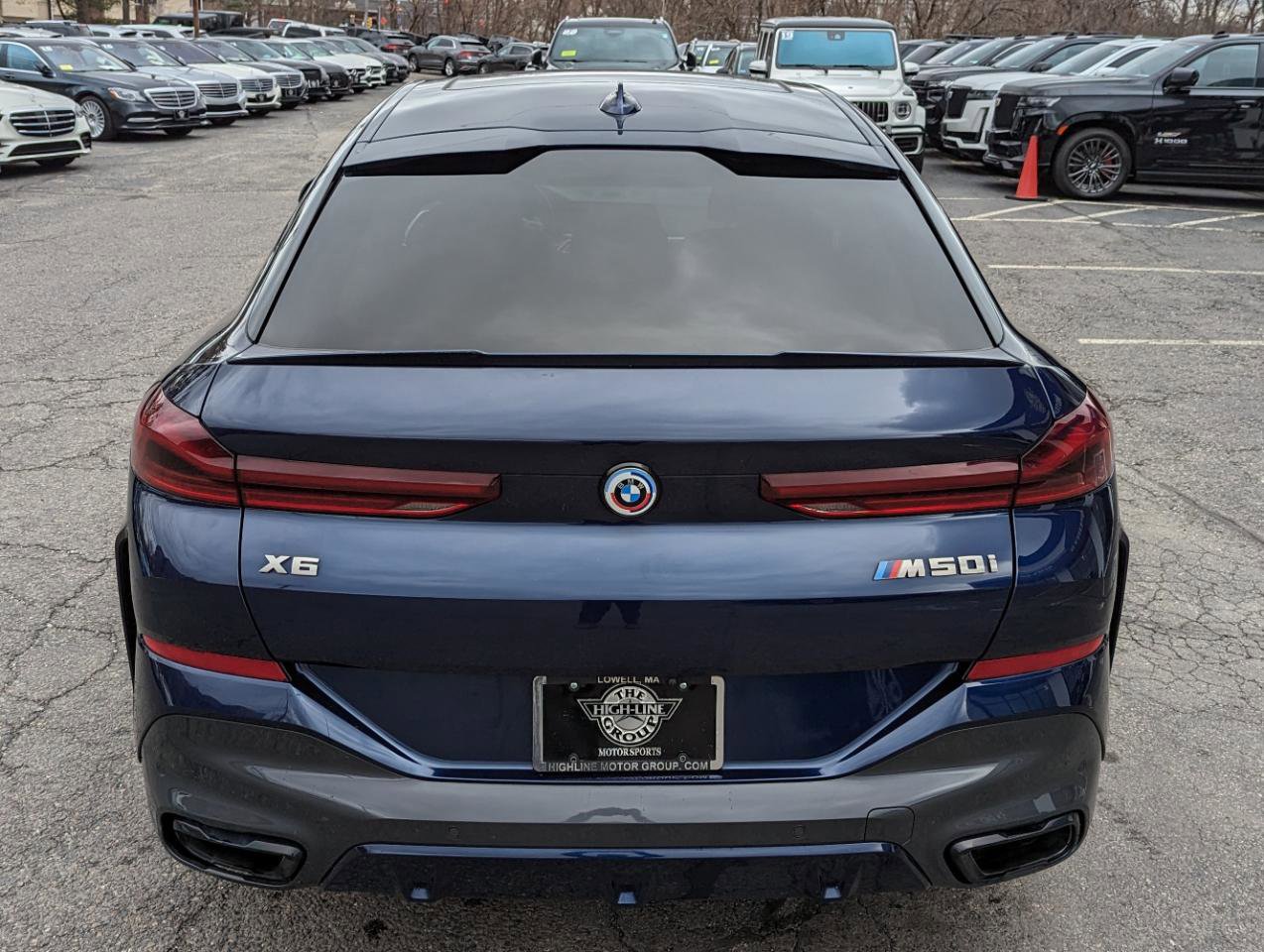 Used 2023 BMW X6 M50i w/ Executive Package image 8