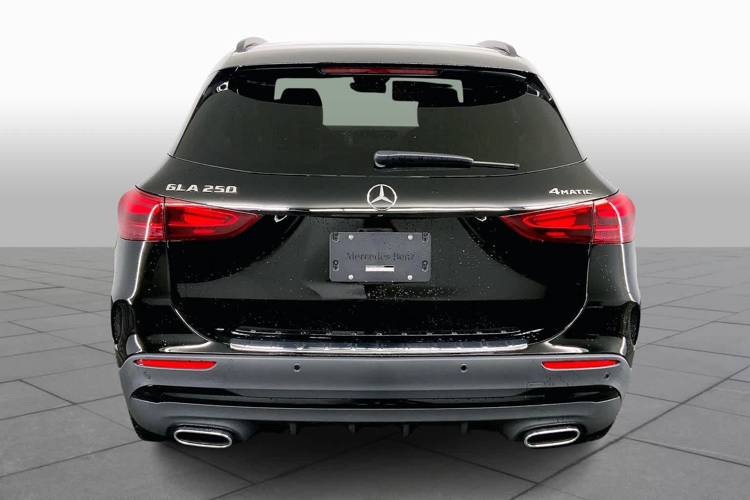 New 2025 Mercedes-Benz GLA 250 4MATIC image 5