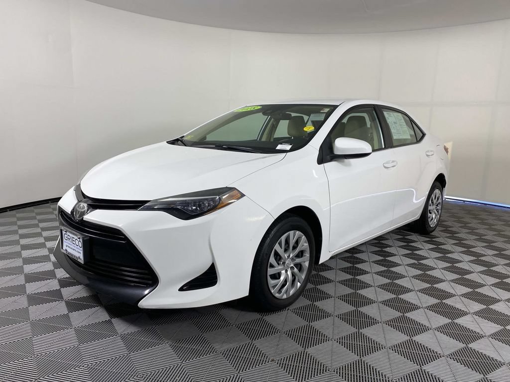 Used 2018 Toyota Corolla LE FWD image 4