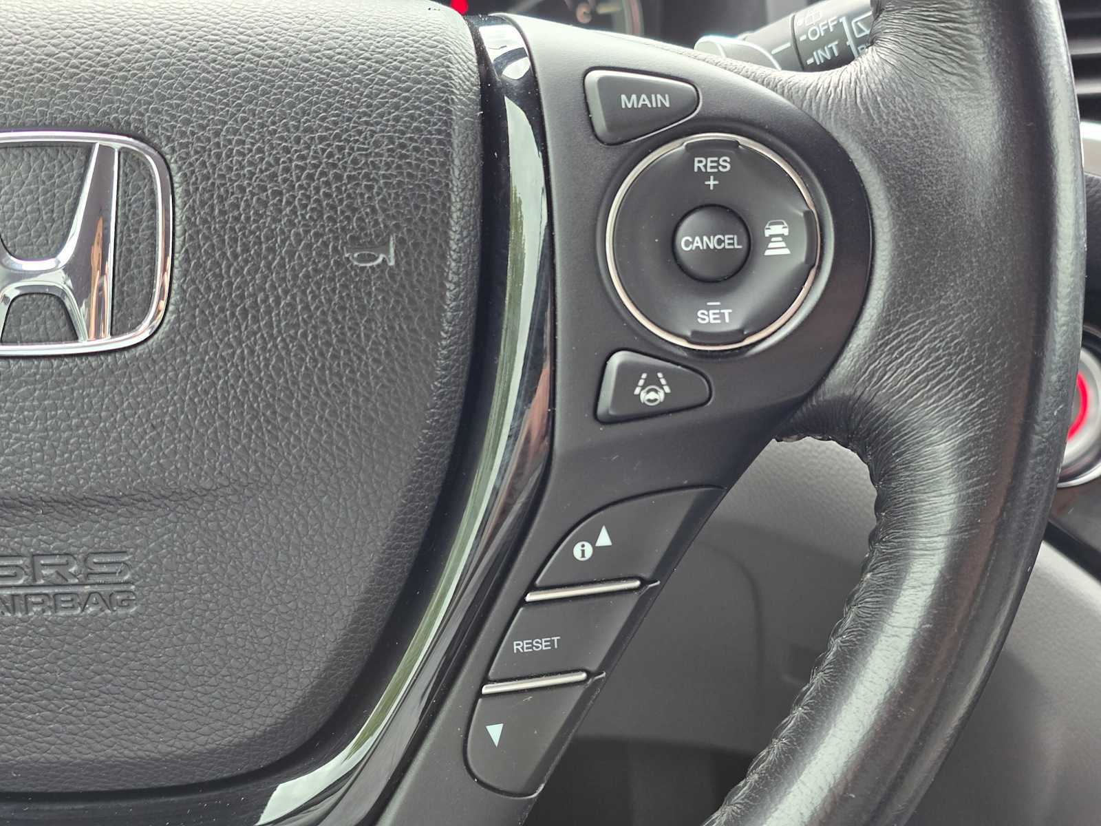 Used 2016 Honda Pilot Touring image 35