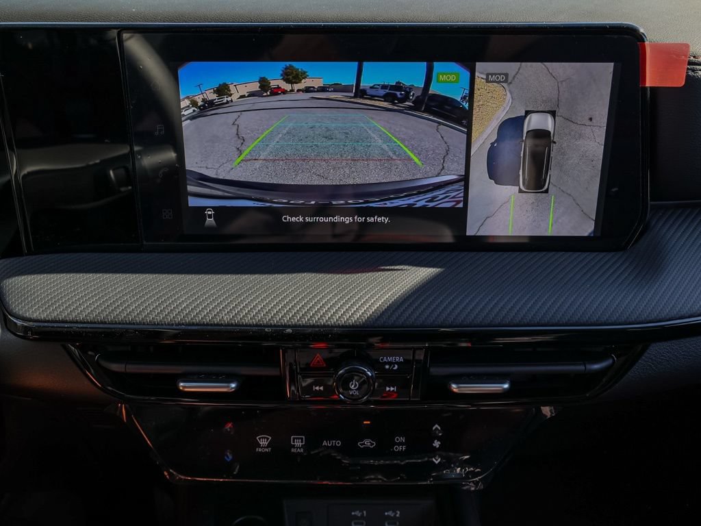 New 2026 Nissan Kicks SR FWD image 30