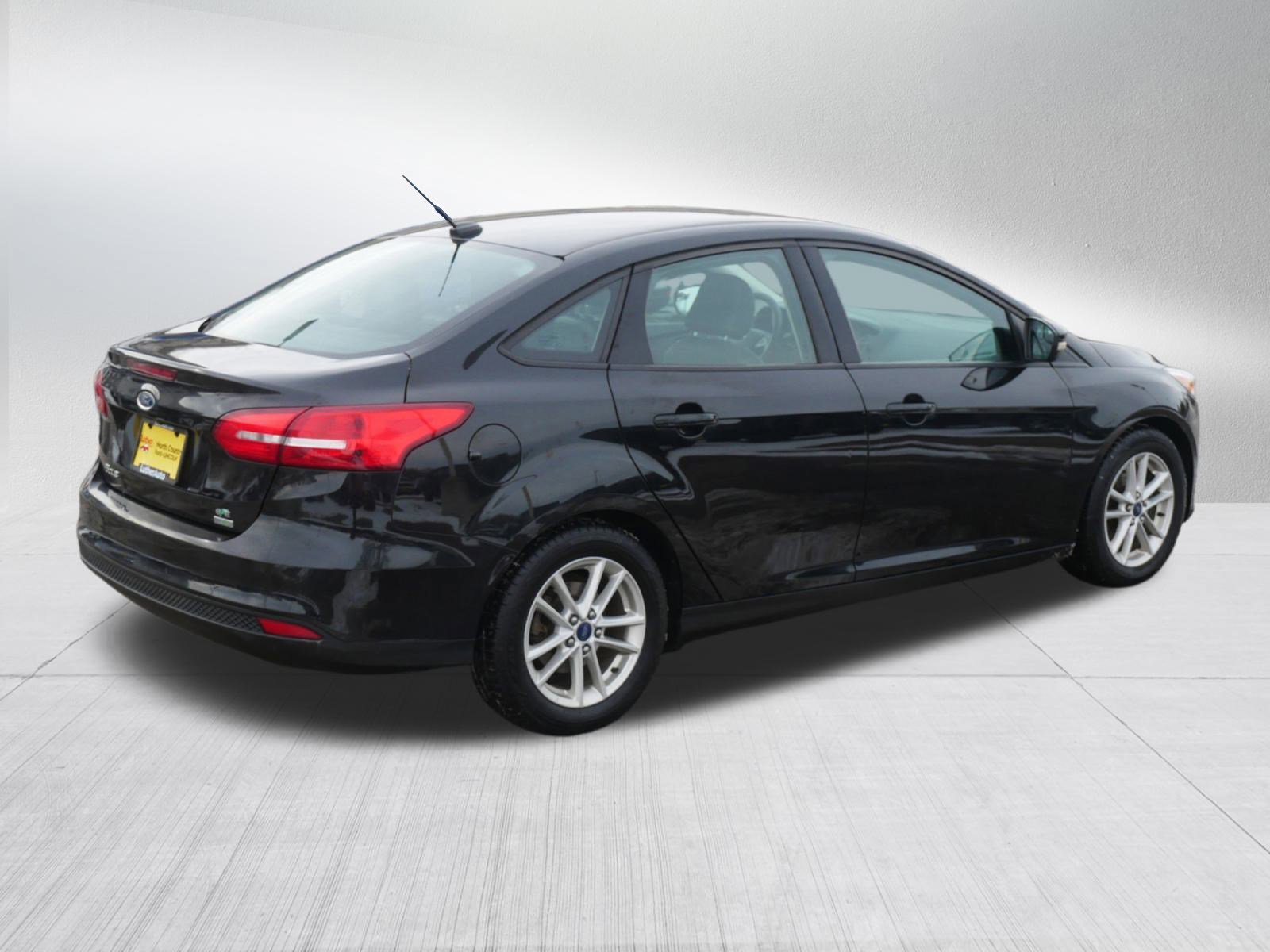 Used 2015 Ford Focus SE image 7